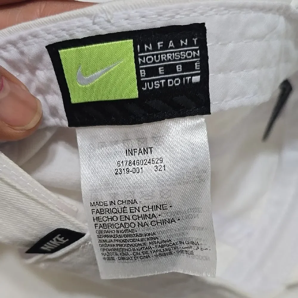 Nike White and Black Hat Classic‎ Design Infant